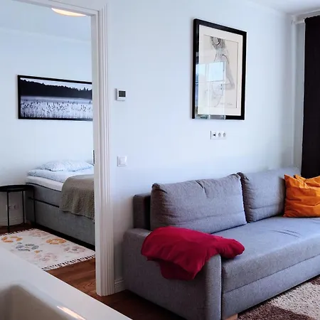 Charming 1 Bedroom In Superb Location Free Parking Appartement *