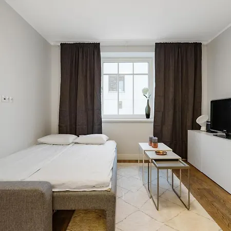 Charming 1 Bedroom In Superb Location Free Parking *