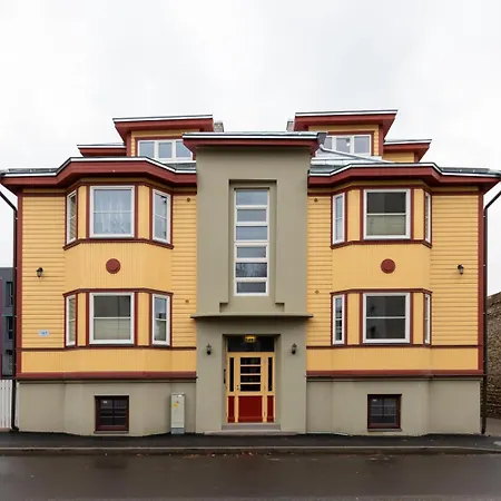 Charming 1 Bedroom In Superb Location Free Parking