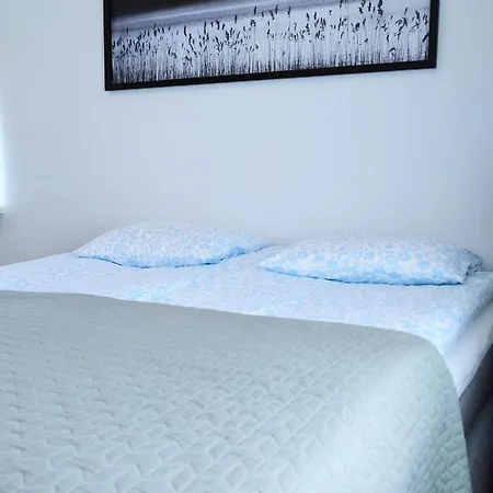 Charming 1 Bedroom In Superb Location Free Parking