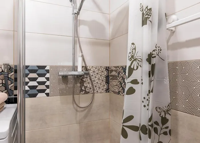 Charming 1 Bedroom In Superb Location Free Parking アパート *