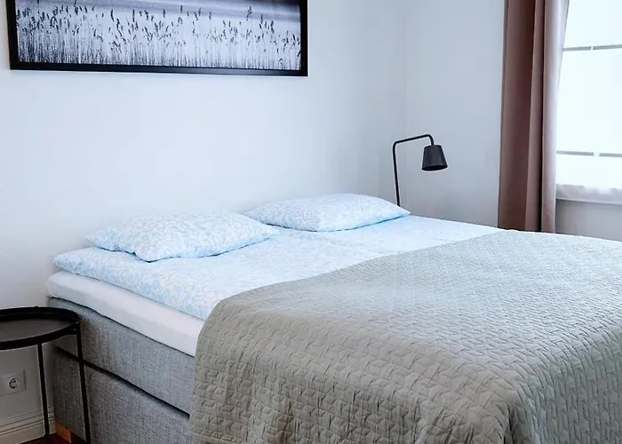 Charming 1 Bedroom In Superb Location Free Parking アパート タリン