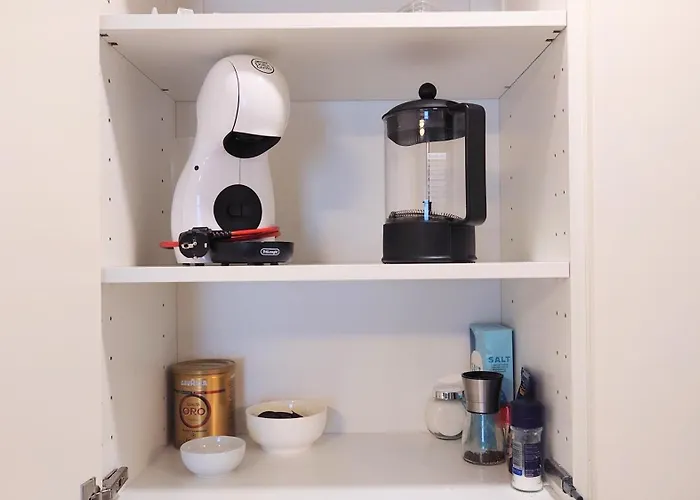 Charming 1 Bedroom In Superb Location Free Parking アパート *